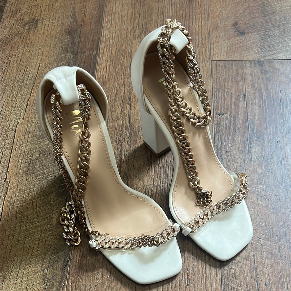 Elegant White Chain-Embellished Women's Heels